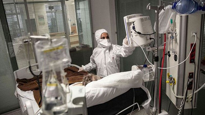 İngiltere'de korona korkunç boyutlara ulaştı: 24 saatte 53 bin vaka!