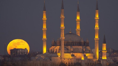 Türkiye ve dünyadan Süper Ay manzaraları