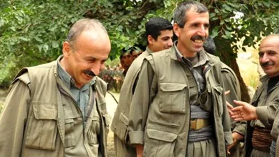 Teröristbaşı Bahoz Erdal'ın koruması teslim oldu !