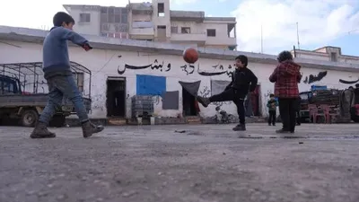 Savaştan kaçan aile hapishaneye sığındı !