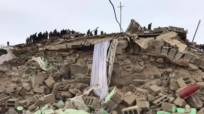 Deprem sonrası eğitime 15 gün ara!