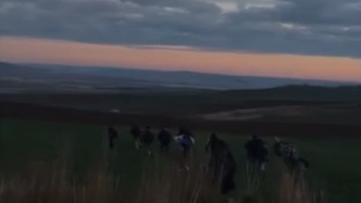 Bu görüntüler çok konuşulacak: Mültecileri sınıra taşıma seferberliği!