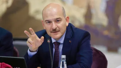 Bakan Süleyman Soylu'dan Kızılay'a destek
