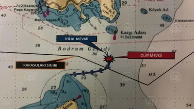 Yunan sahil güvenlik botu Türk kara sularından çıkarıldı
