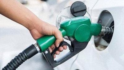Benzine bir dev indirim daha! Bu gece yarısı 51 kr daha ucuzlayacak