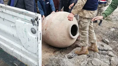 Depremde hasar gören evin mahzeninde tarih çıktı