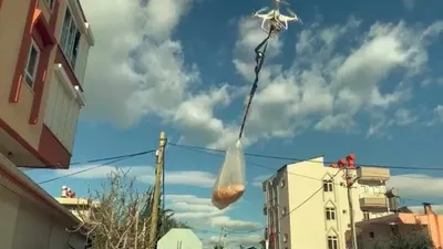 Türkiye'de çareler tükenmez ! Market alışverişini drone ile yaptı