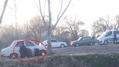 Polisi gören yaşlı amcalar böyle saklandı