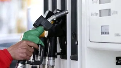 Dev indirimler sonrası benzine zam geldi!