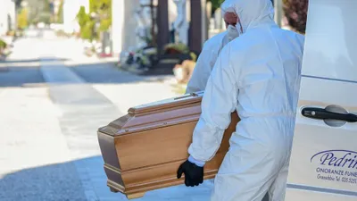İtalya'da koronavirüsten ölenlerin yaş ortalaması belli oldu