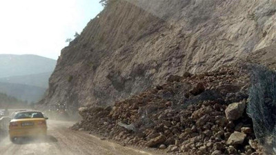 Karabük-Zonguldak yolunda heyelan
