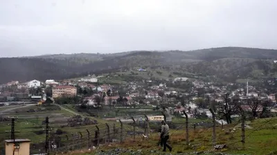 Karantina kararını duyanlar marketlere koştu