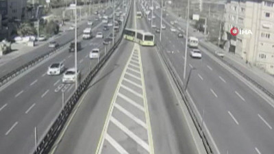 Avcılar'daki Metrobüs kazasından korkunç görüntü ortaya çıktı
