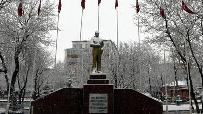 23 Nisan'a kar yağışıyla uyandılar