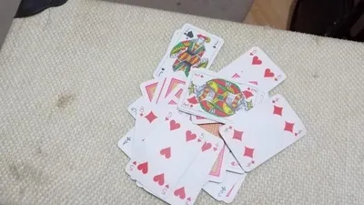 Evi kumarhaneye çeviren 11 kişiye baskın !