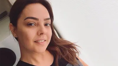 Ebru Gündeş ekibini maaşa bağladı