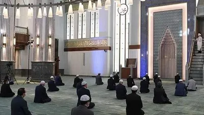 Öğretmenlere cuma namazı görevi