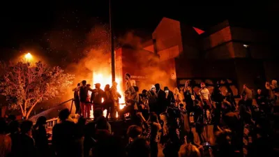 ABD’de karakolu ateşe verdiler!