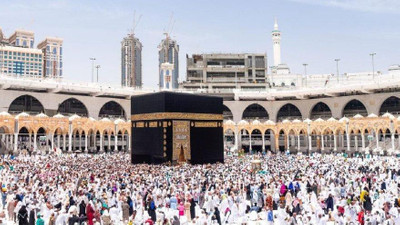 Suudi Arabistan'dan hac ve umre kararı