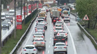 İstanbul trafiğini kilitleyen kaza