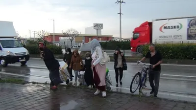 Bursa'da yağmur nedeniyle alt geçidi su bastı!