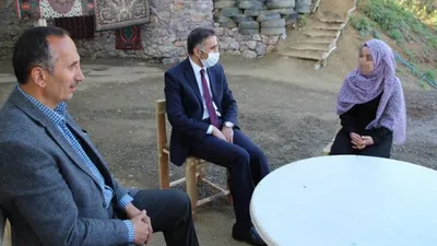 Şoke eden iddia: Ev ev gezen başkanda koronavirüs çıktı!