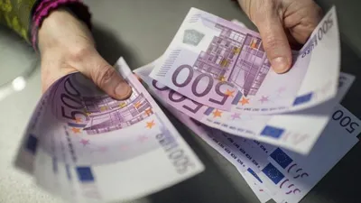 AB ekonomisi yüzde 3,2 daraldı