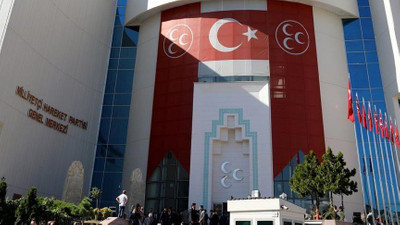 Bahçeli ilçe başkanlığını kapattı