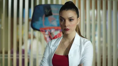 Damla Colbay: ''Beyaz atlı prensimi bekliyorum''
