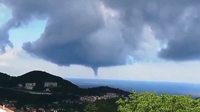 Amasra'da çıkan hortum gemiyi teğet geçti
