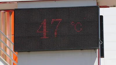 Diyarbakır'da aşırı sıcaklar hayatı durma noktasına getirdi
