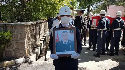 Mardin'de hayatını kaybeden Uzman Onbaşı Niğde'de toprağa verildi