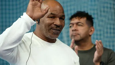 Mike Tyson ringlere geri dönüyor