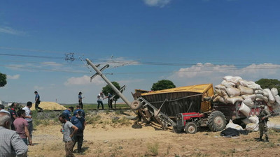 Traktöre, yük treni çarptı: 1 ölü, 2 yaralı