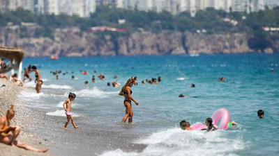 Antalya kavruluyor! Termometreler 40 dereceyi gösterdi