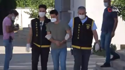 Polisim dedi, dolandırıp tehdit etti!