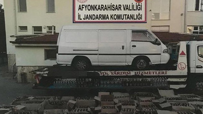 Çekici üzerindeki minibüsle alkol sevkiyatı!