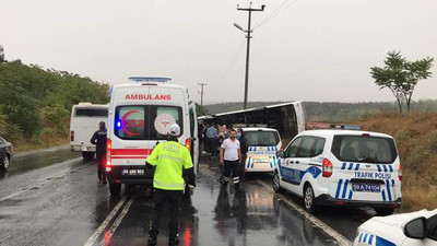 Tekirdağ'da işçi servisi devrildi: Yaralılar var