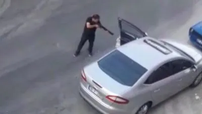 Trafik ışıklarında pompalı ile dehşet saçtı!