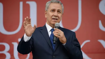 Bülent Arınç ve eşi de koronavirüse yakalandı!