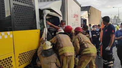 İstanbul Basın Ekspres yolunda feci kaza