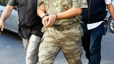 FETÖ'ye yeni operasyon: Aralarında bir albay ve bir yüzbaşı da var!