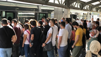Toplu taşımada tıka basa yoğunluk devam ediyor!