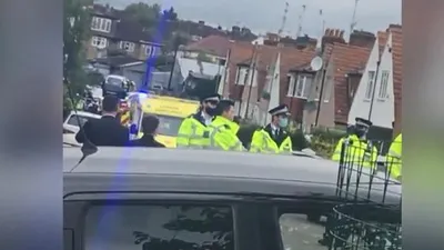 İngiltere’de narkotik operasyonu sonucu 11 polis yaralandı