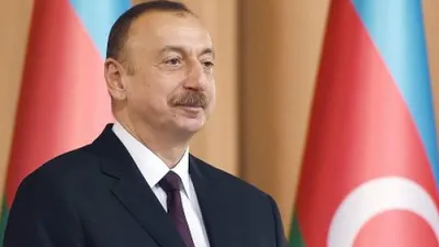 Macron'dan Aliyev'e müzakere çağrısı