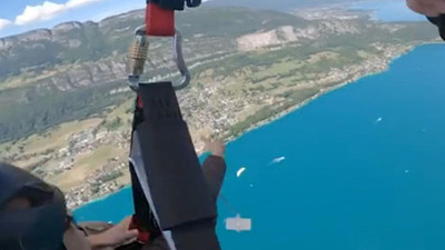 Yamaç paraşütü yapan kadına büyük şok!