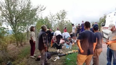 İşçileri taşıyan traktör devrildi: 21 yaralı