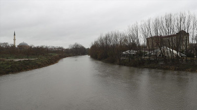 Tunca Nehri'nde sarı alarm! Bir günde 6 kat arttı