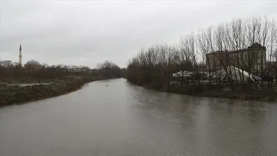 Tunca Nehri'nde sarı alarm! Bir günde 6 kat arttı