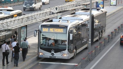 Metrobüste yeni dönem başladı
